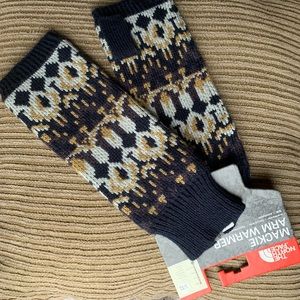 The North Face Accessories - The North Face Mackie Arm Warmers The North Face Accessories - The North Face Mackie Arm Warmers